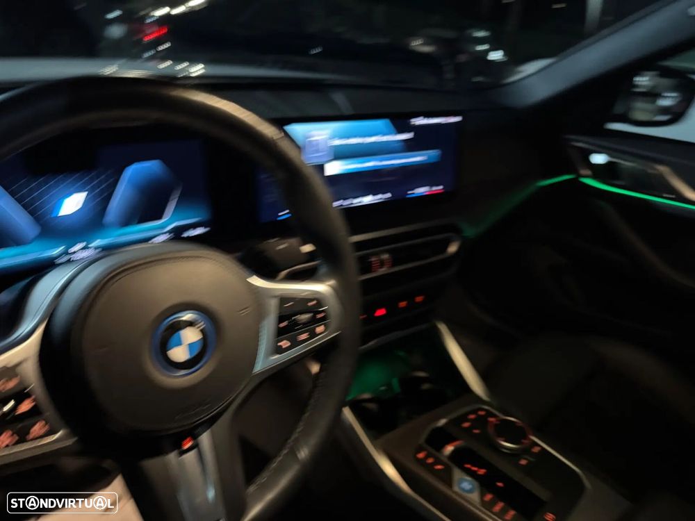 BMW i4 eDrive40 Pack Desportivo M - 32