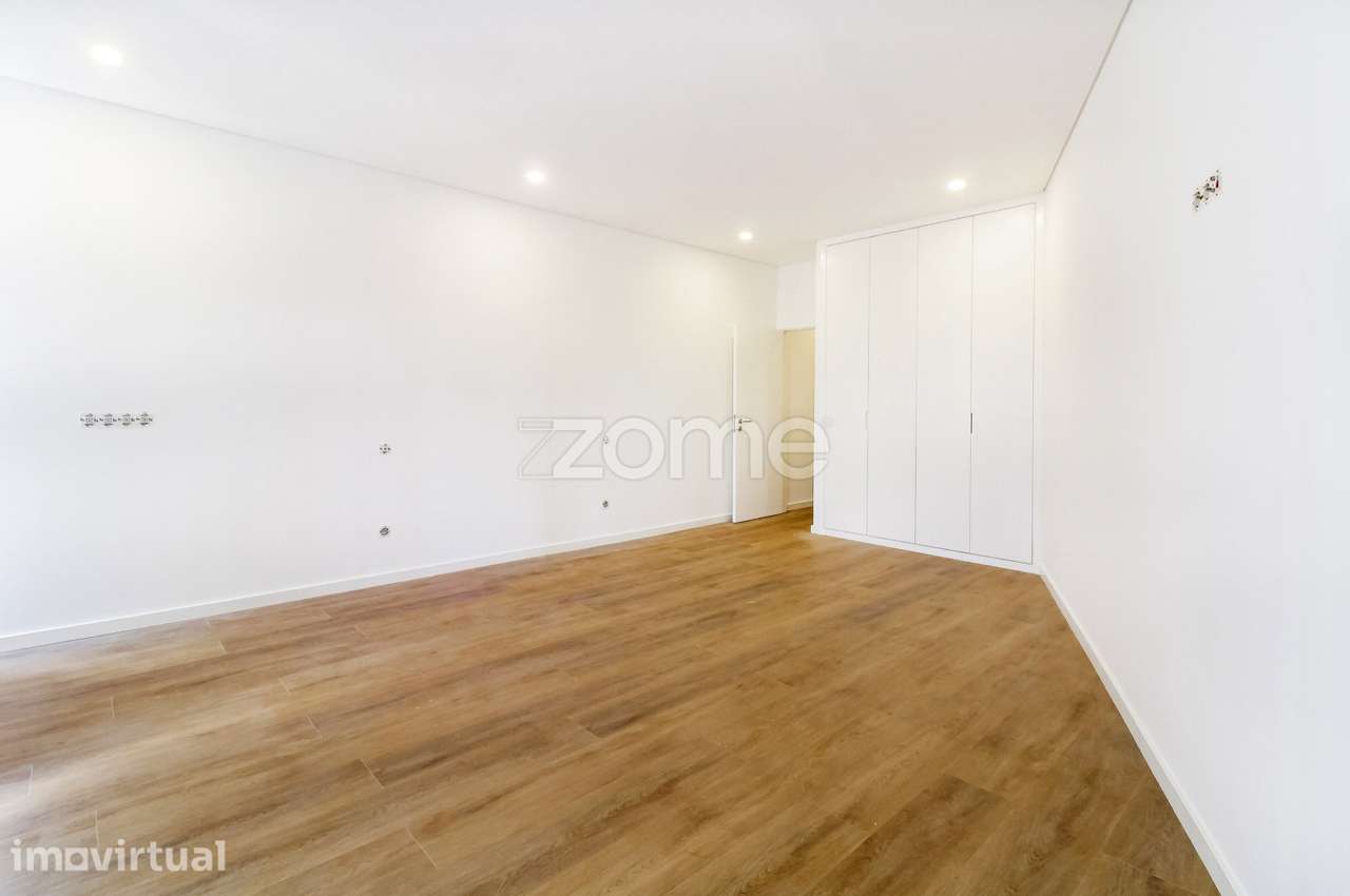 Apartamento T3 totalmente remodelado - Grande imagem: 3/27