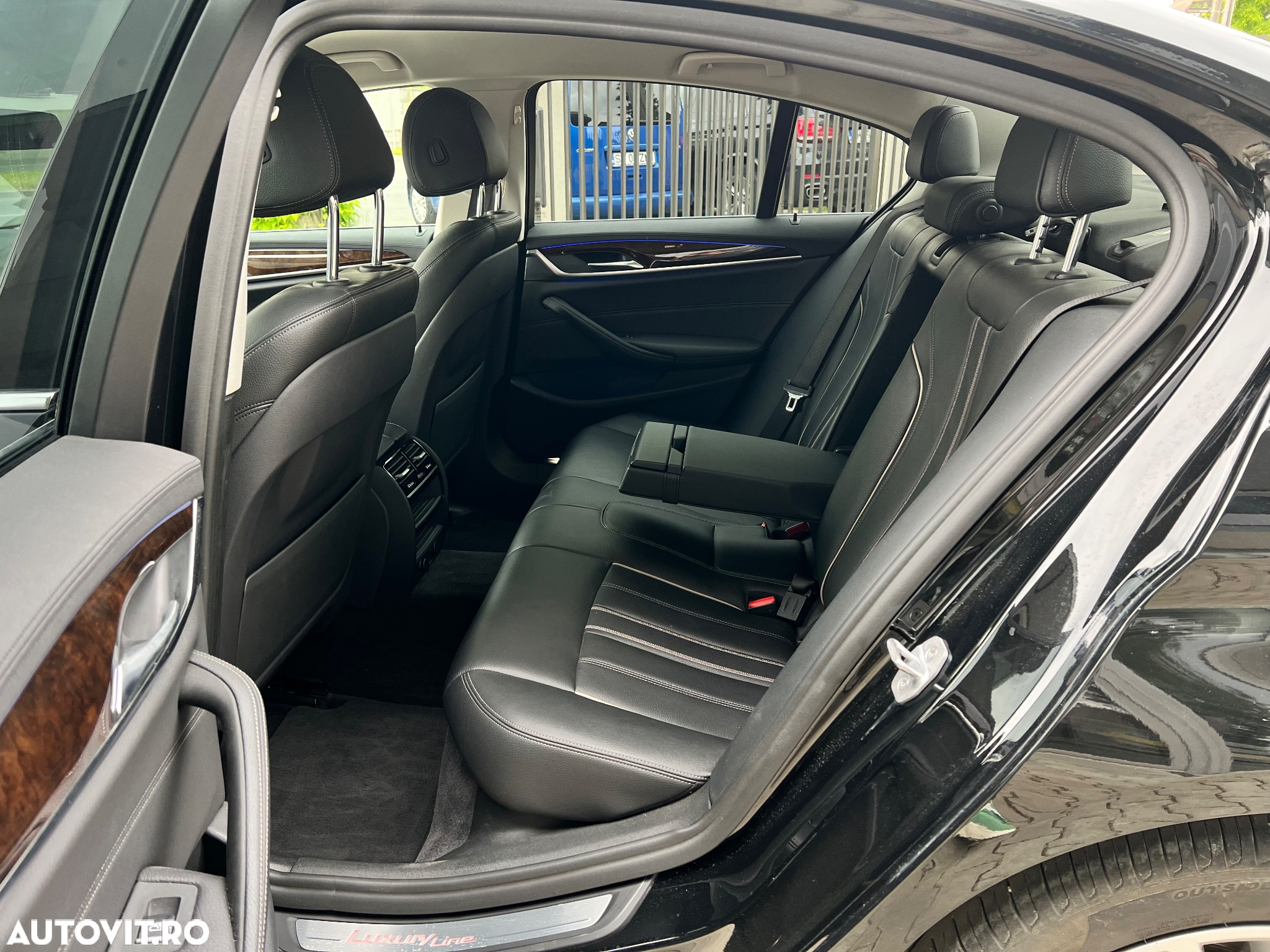 BMW Seria 5 520d xDrive AT - 15