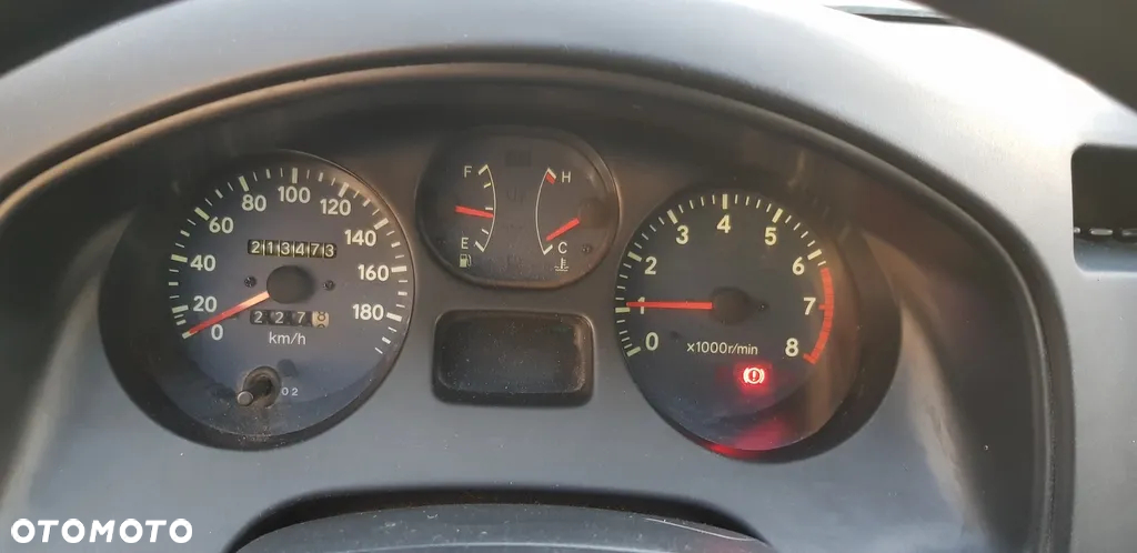 Toyota RAV4 2.0 - 19