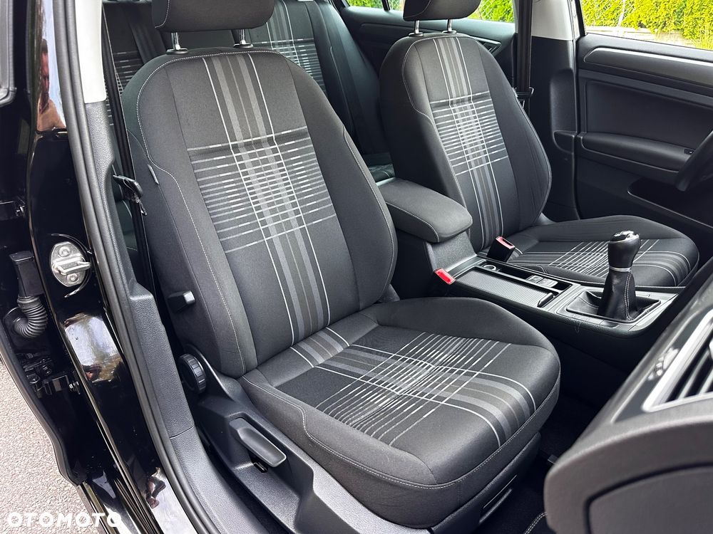 Volkswagen Golf 2.0 TDI BlueMotion Technology Lounge - 26