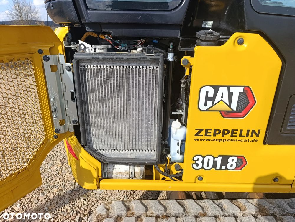 Caterpillar 301.8 - 8