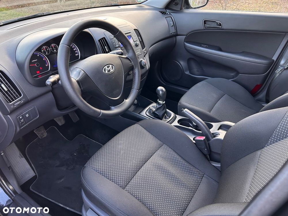 Hyundai i30 1.6 CRDi Base EU5 - 9