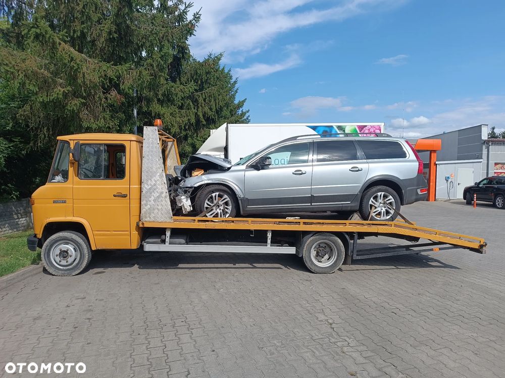 Drzwi Błotnik Ćwiartka Zderzak Klapa Siedzenia Volvo XC70 Do założenia w kolor Lakier 477-46