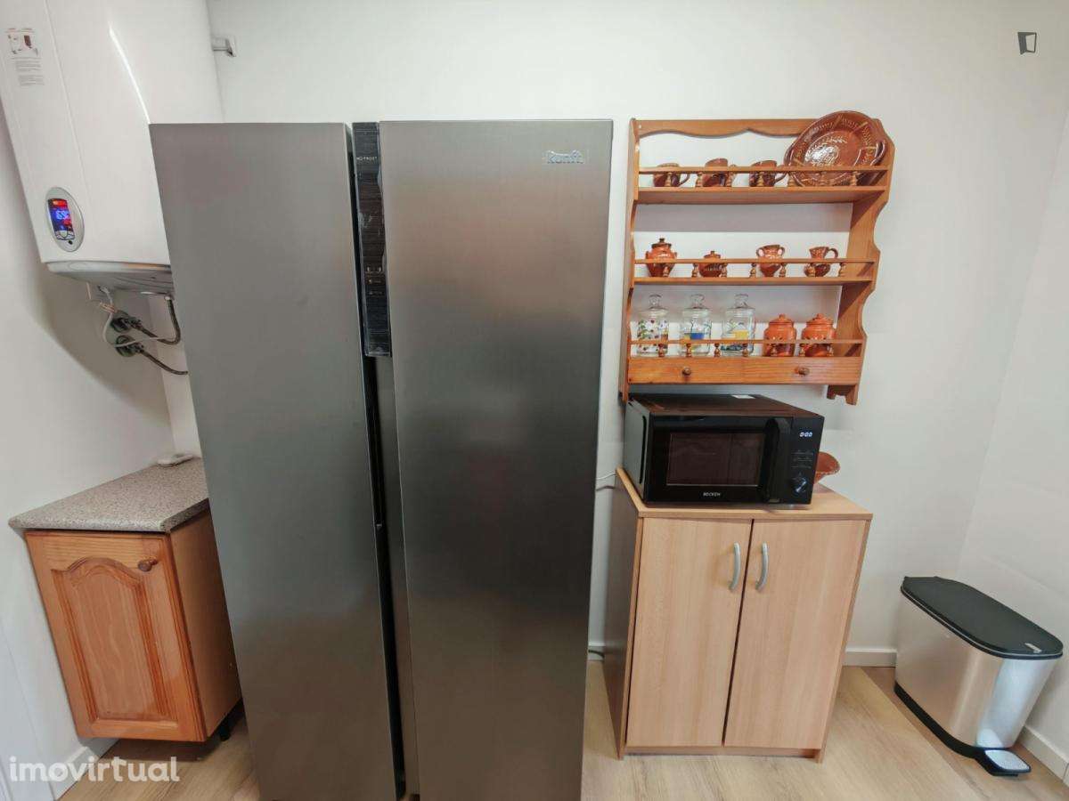 Quarto - localizado em Sé de Braga e São Lázaro Braga - Grande imagem: 5/10