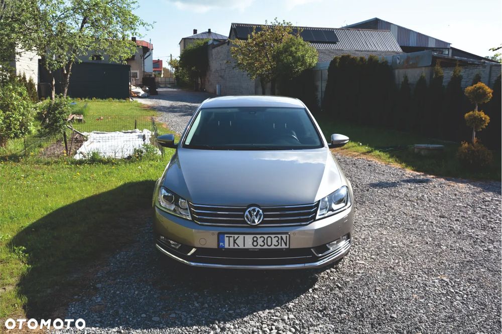 Volkswagen Passat 2.0 TDI Highline DSG - 9