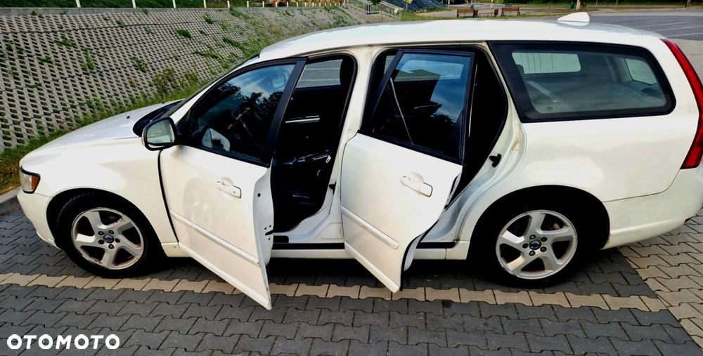 Volvo V50 D2 - 3