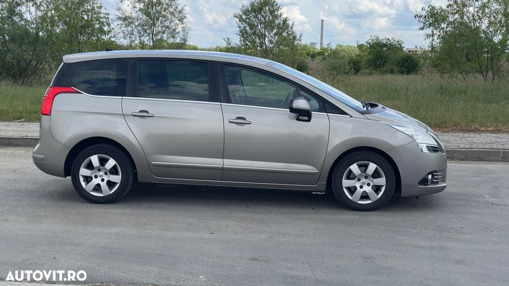 Peugeot 5008 - 7