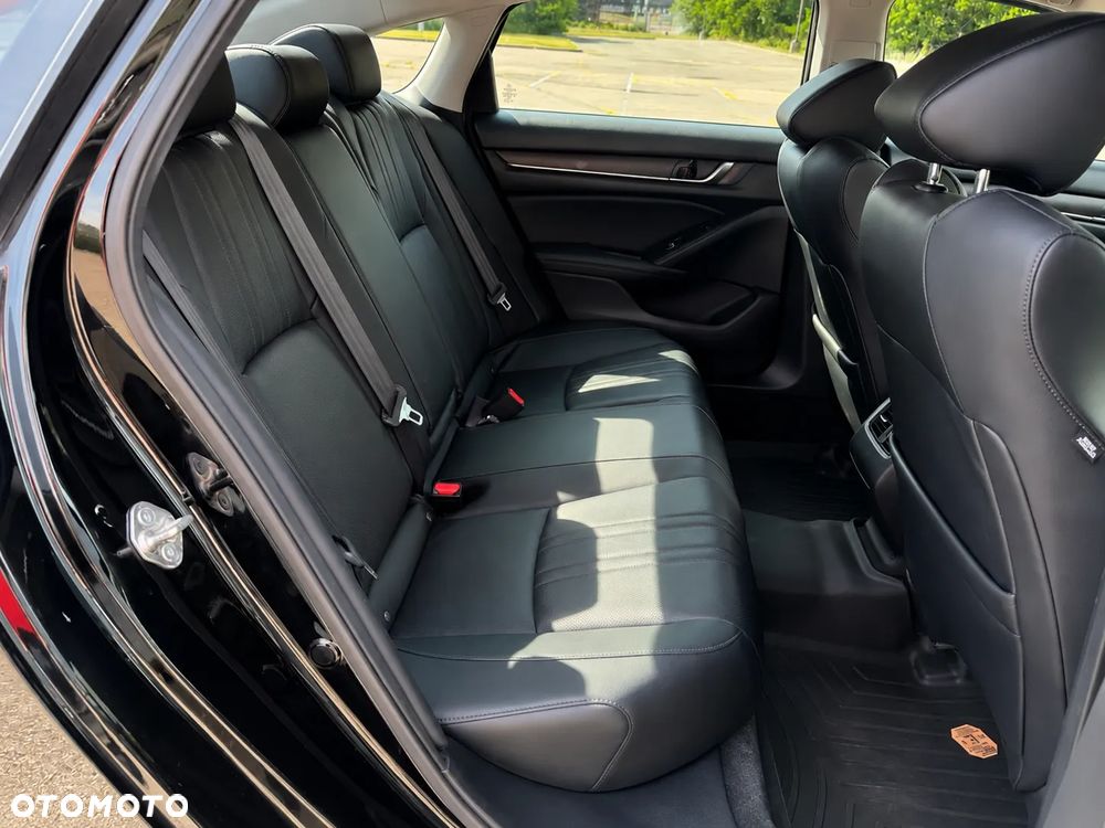Honda Accord - 33