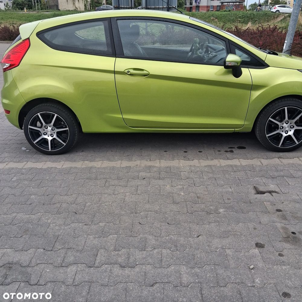Ford Fiesta 1.25 Champions Edition - 4