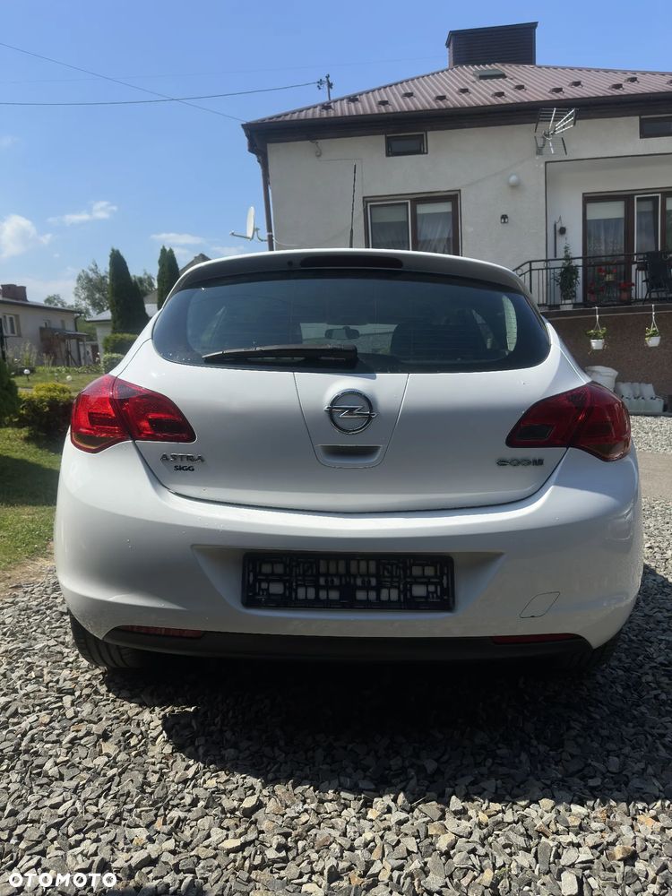 Opel Astra 1.4 ecoFLEX - 8