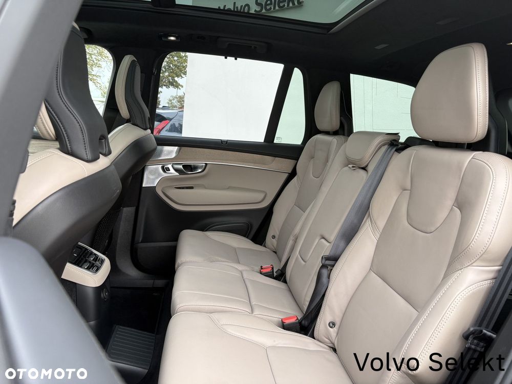 Volvo XC 90 - 26