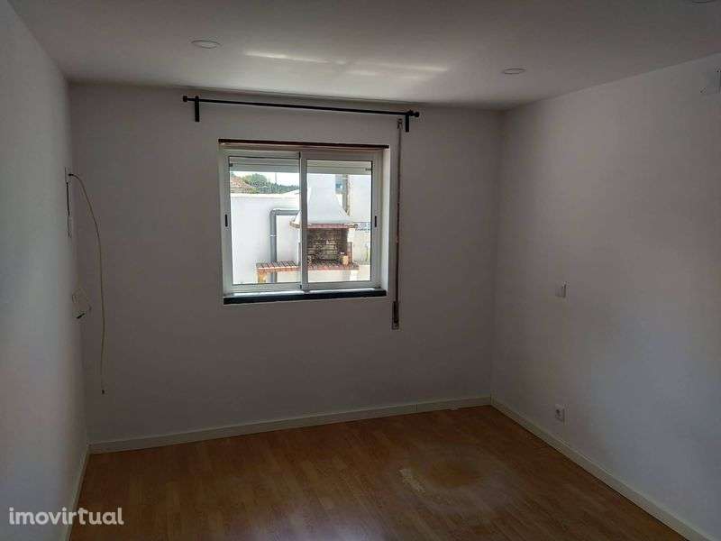 Arrendo T2 parceiros, Leiria - Grande imagem: 5/8