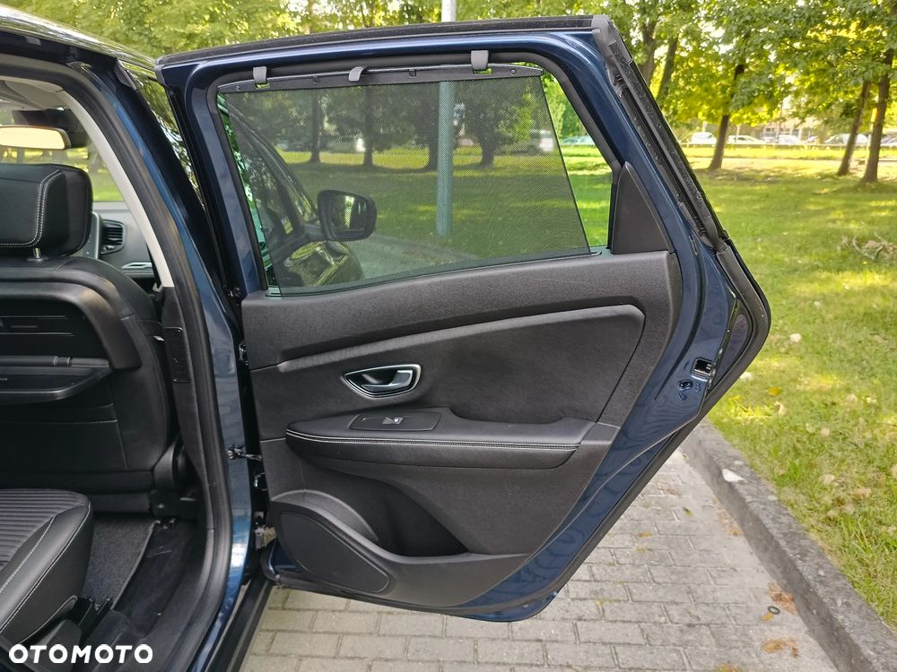 Renault Scenic - 17