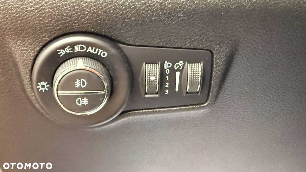 Jeep Compass - 19