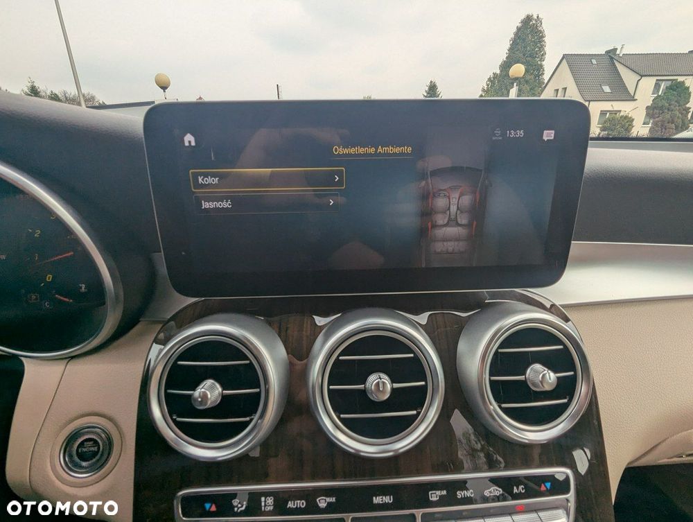 Mercedes-Benz GLC - 25