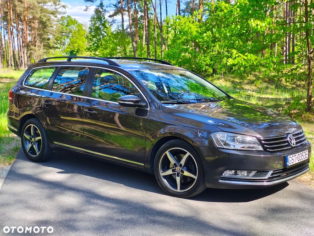 Volkswagen Passat - 11