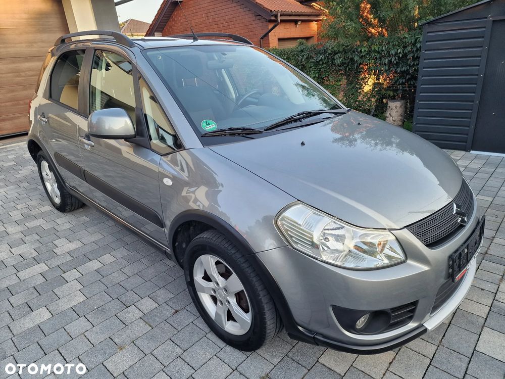 Suzuki SX4 1.6 VVT 4x4 Comfort - 2