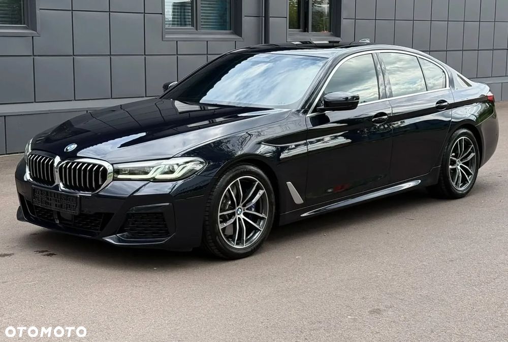 BMW Seria 5 530i xDrive M Sport Edition - 3