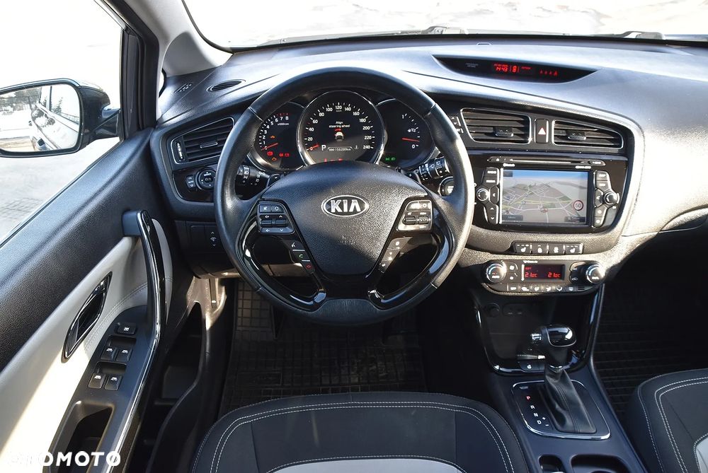 Kia Ceed 1.6 GDI DCT Platinum Edition - 22