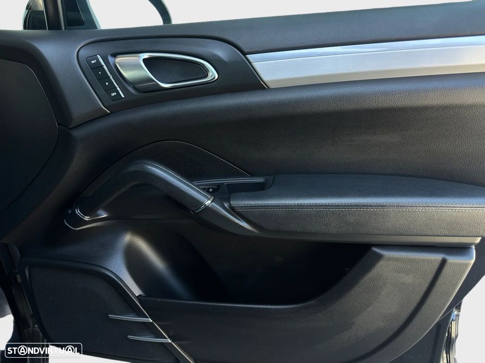 Porsche Cayenne Tiptronic - 15