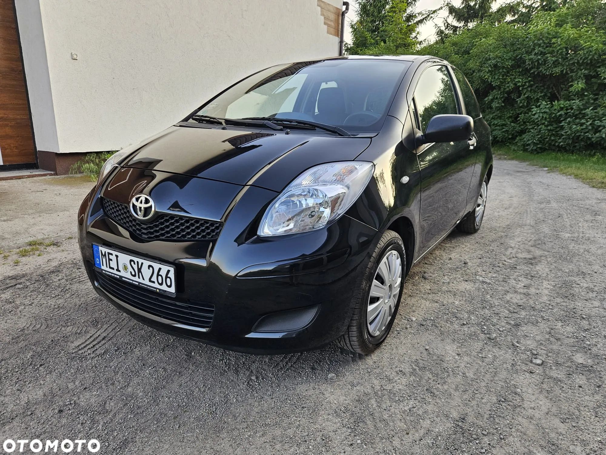 Toyota Yaris 1.0 Active - 1