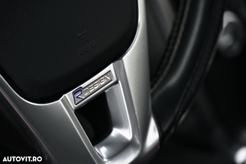 Volvo V40 D3 Geartronic R Design - 32