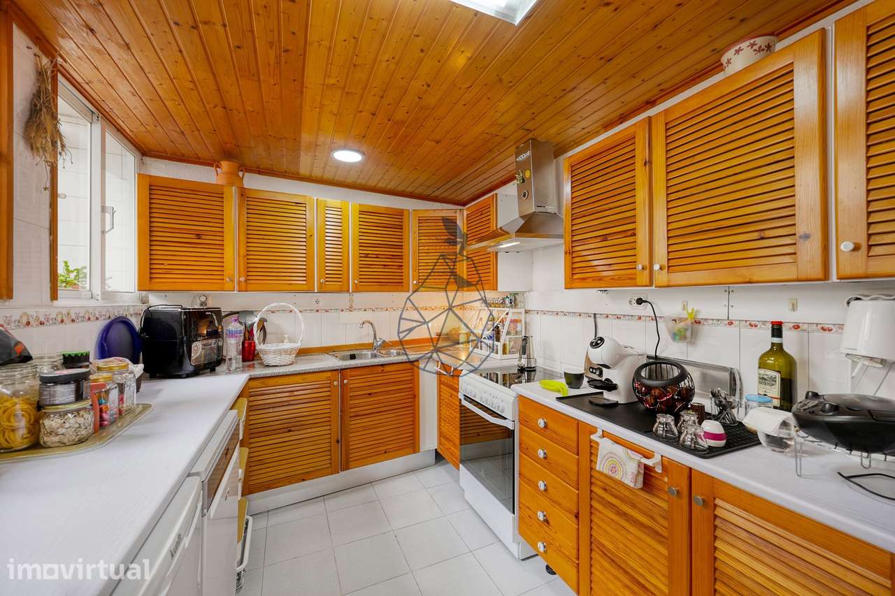 Apartamento T2  Encantador e funcional com detalhes acolhedores, Situa - Grande imagem: 3/38