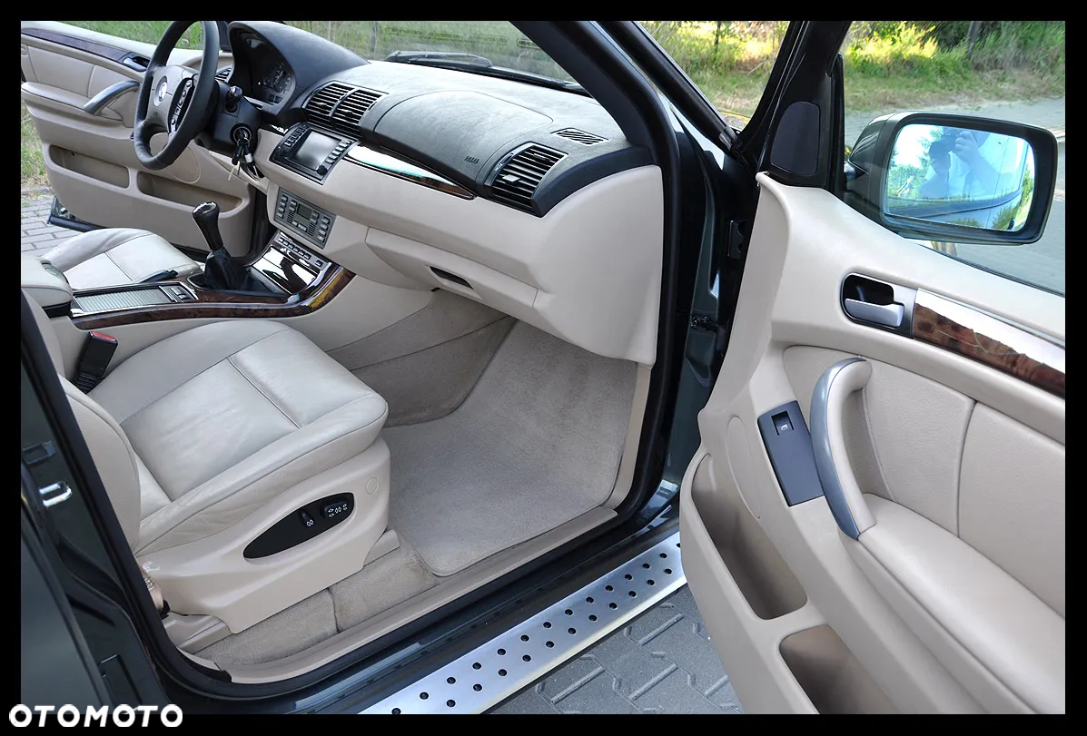 BMW X5 3.0 i Edition Exclusive Sport - 23