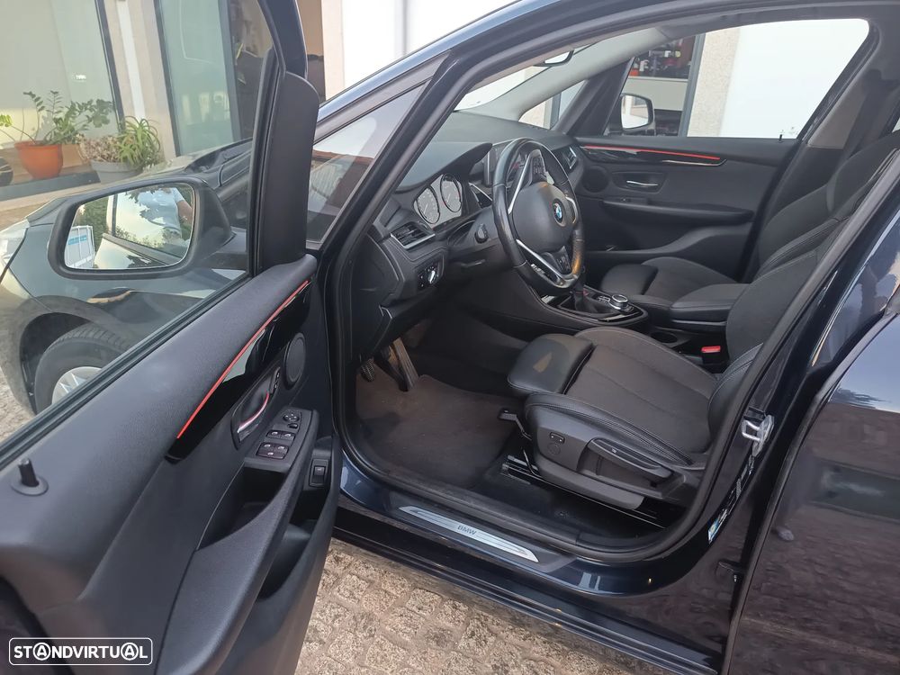 BMW 216 Active Tourer d Line Sport - 7