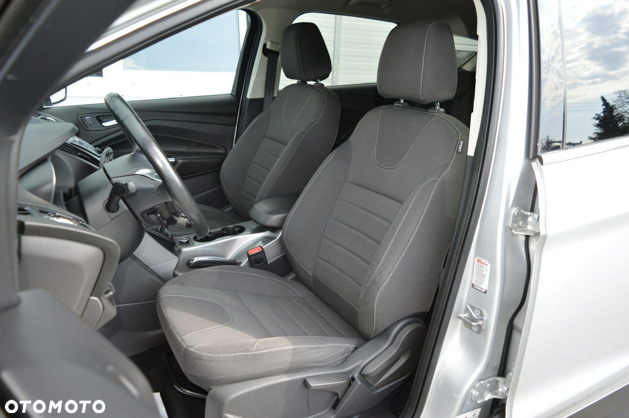 Ford Kuga - 17