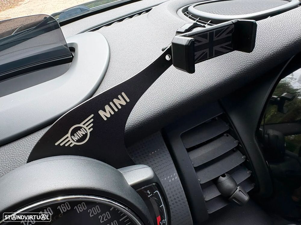 MINI 5 Portas Cooper D Aut. - 38