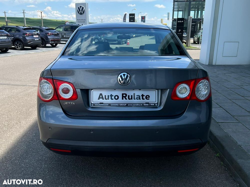 Volkswagen Jetta 1.6 Comfortline - 5