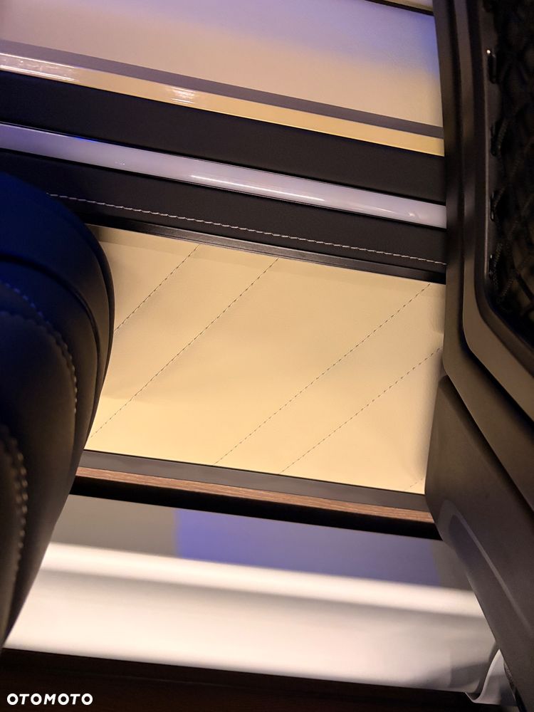 Mercedes-Benz Sprinter 519 - 11