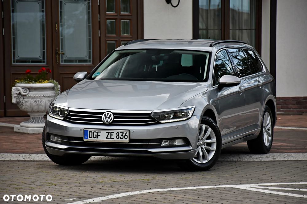Volkswagen Passat 2.0 TDI SCR DSG Comfortline - 8