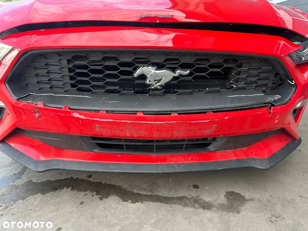 Ford Mustang - 12
