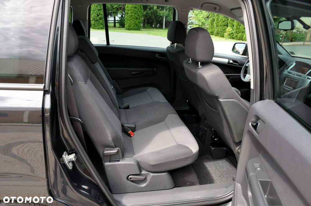 Opel Zafira - 19