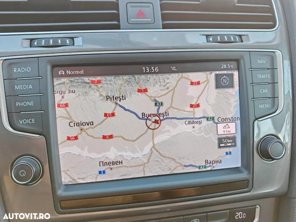 Volkswagen Golf e-Golf - 12