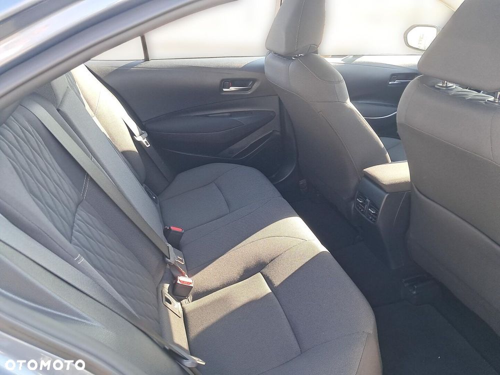 Toyota Corolla - 11