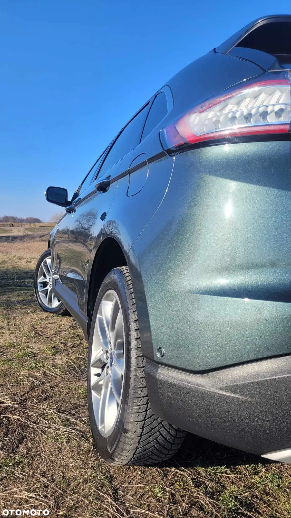 Ford Edge - 8