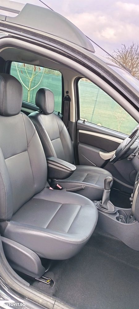 Dacia Duster 1.6 4x2 Laureate - 22