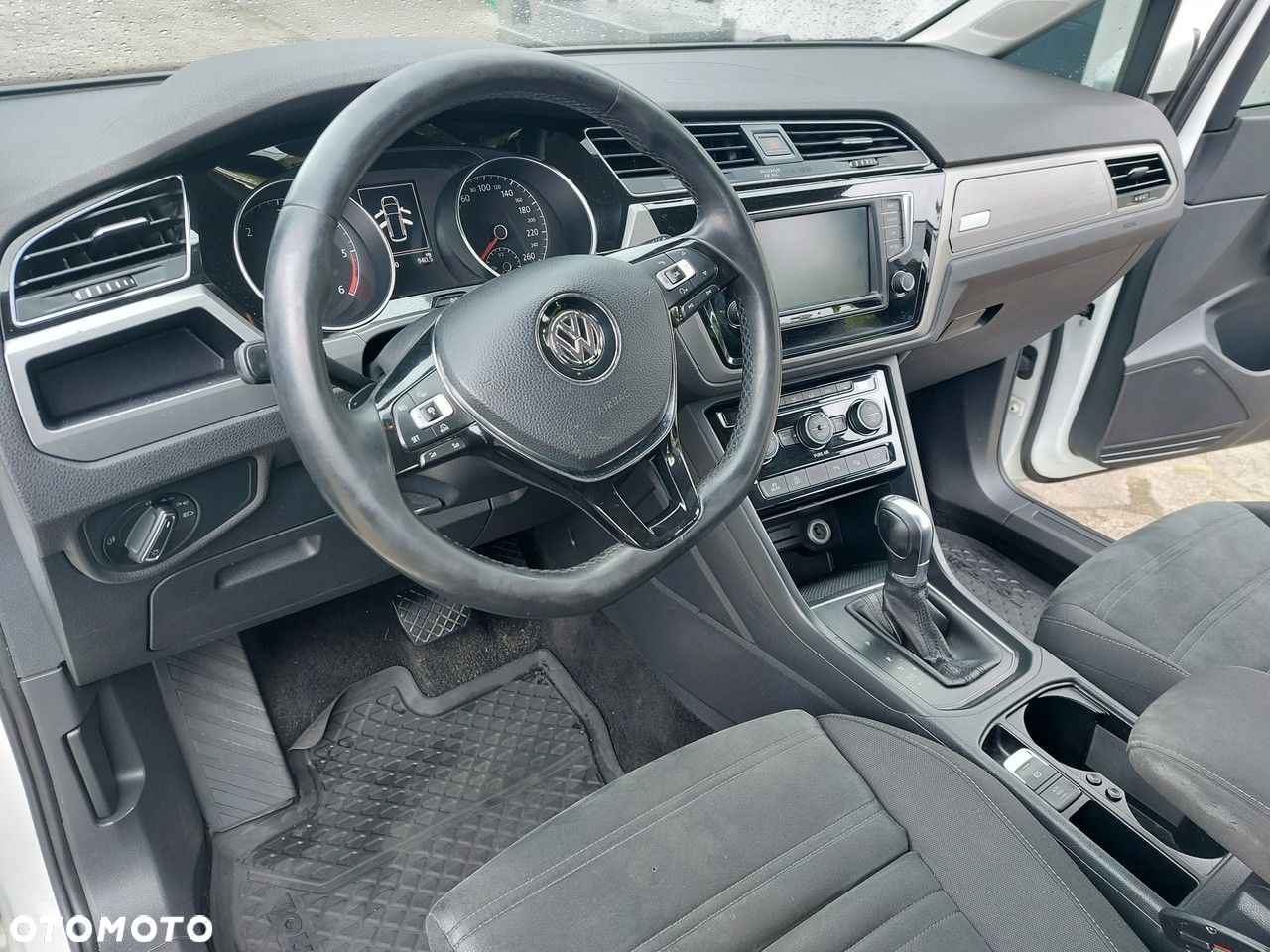 Volkswagen Touran 2.0 TDI BMT Highline DSG - 11