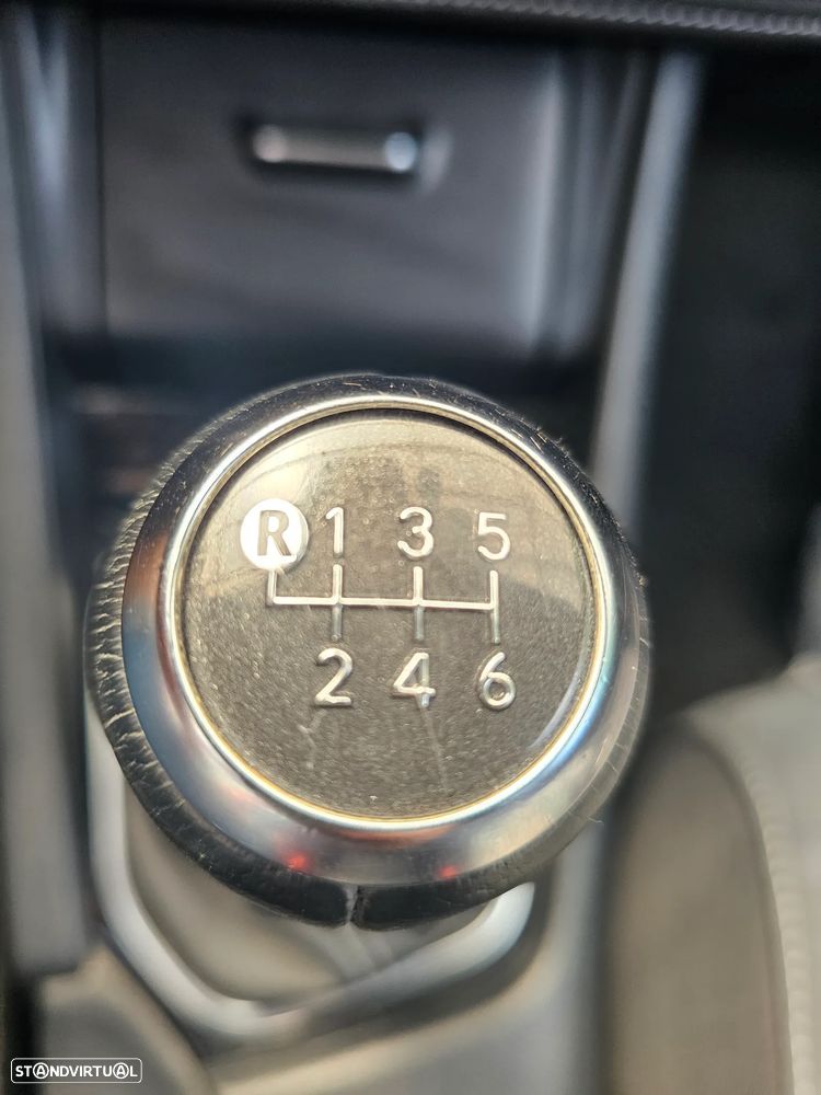Toyota Auris Touring Sports 1.4 D-4D Comfort+Pack Sport - 27