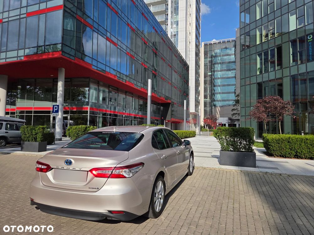 Toyota Camry 2.5 Hybrid Comfort CVT - 9