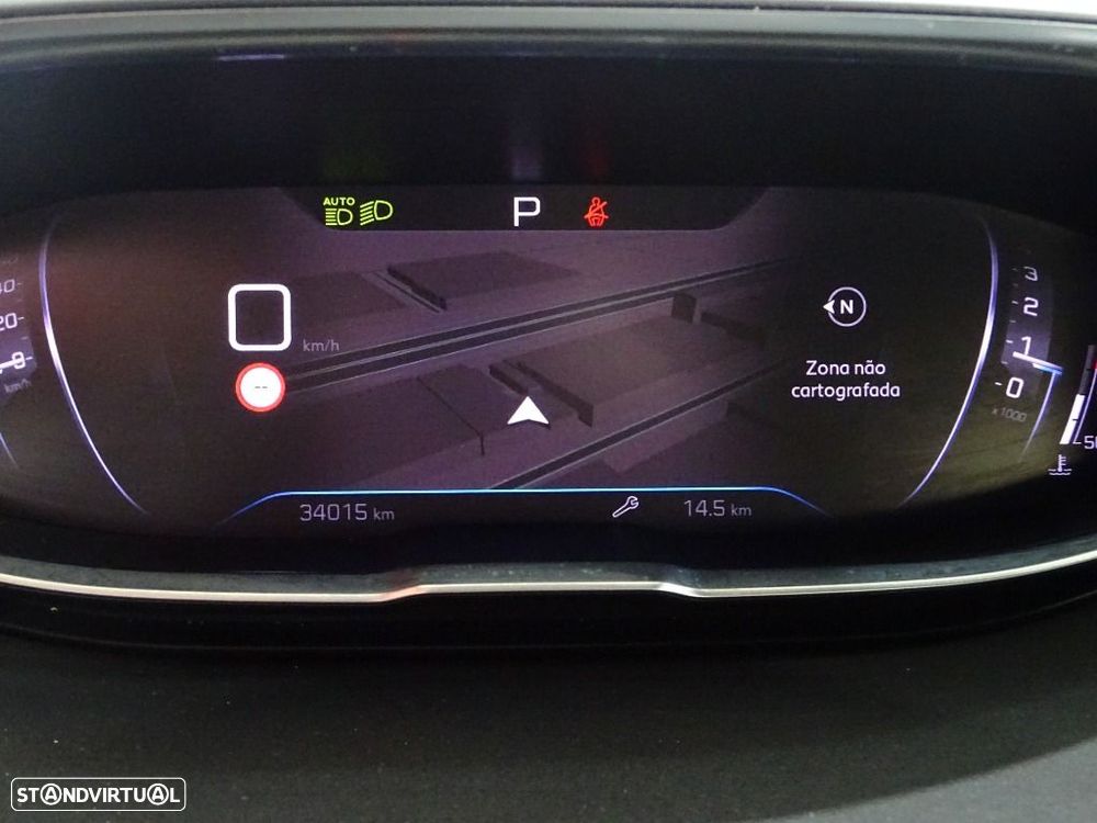 Peugeot 5008 1.2 PureTech Allure Pack EAT8 - 17