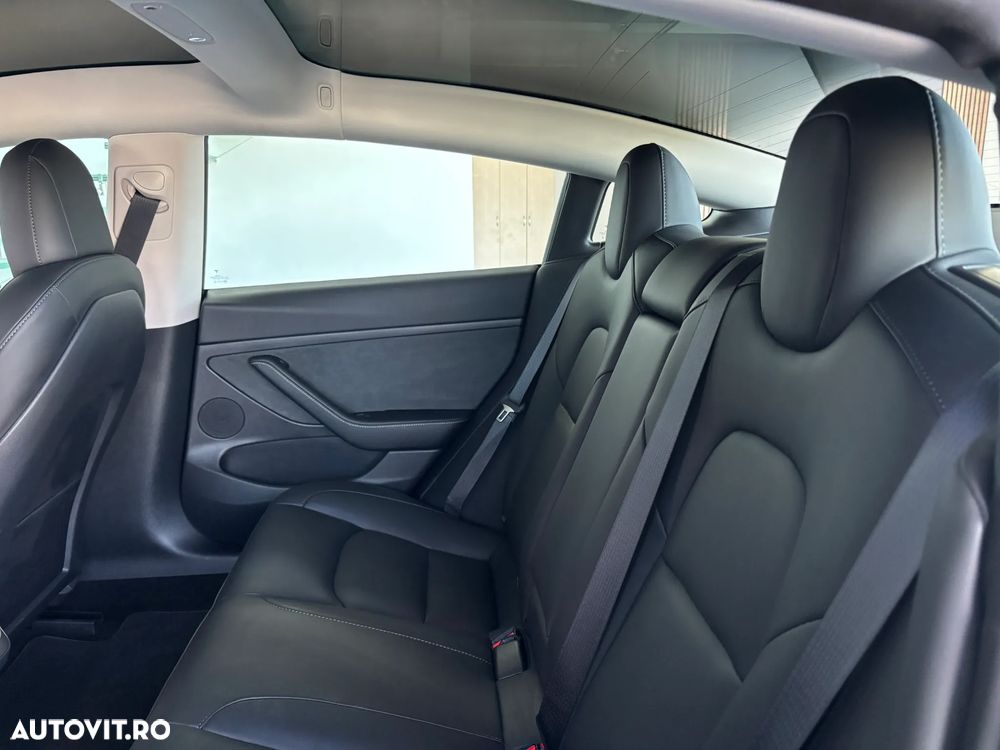 Tesla Model 3 Langstreckenbatterie Allradantrieb Dual Motor - 12