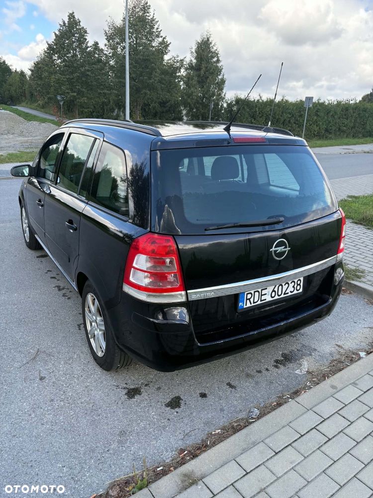 Opel Zafira - 3