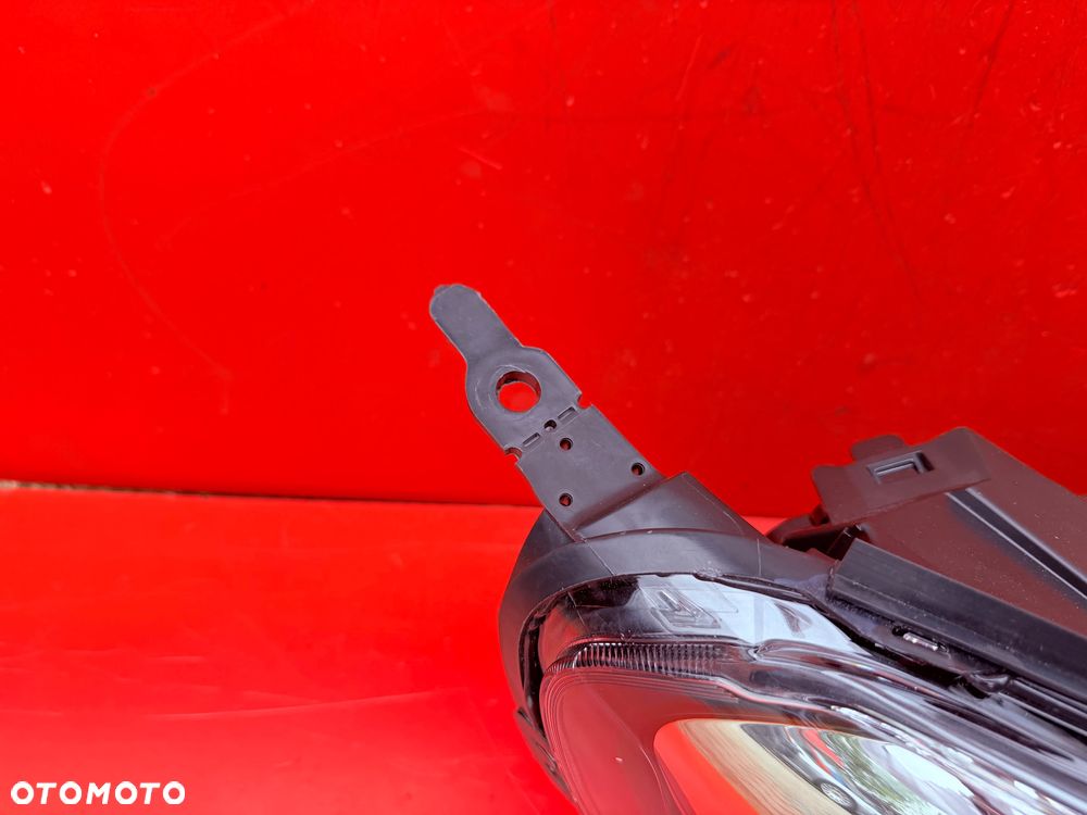 LAMPA PRAWA CITROEN JUMPY  BI XENON EU IDEALNA - 2