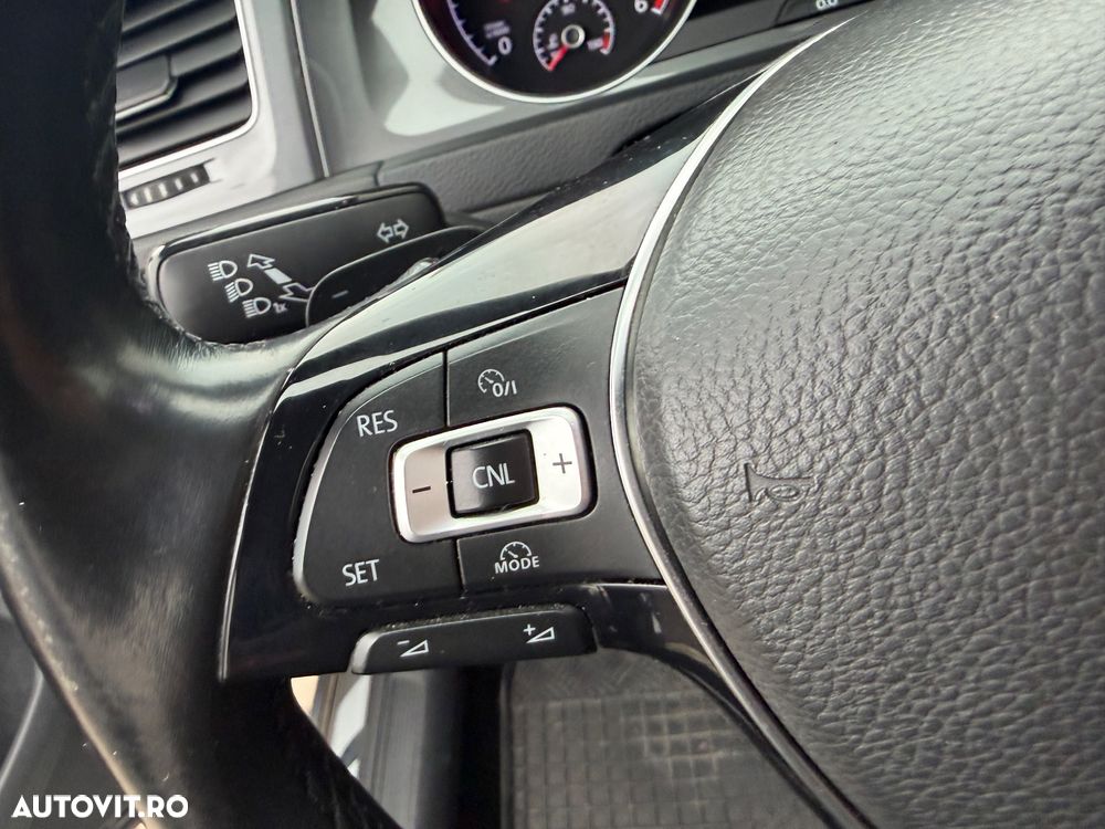 Volkswagen Golf 2.0 TDI DSG 4Motion - 15