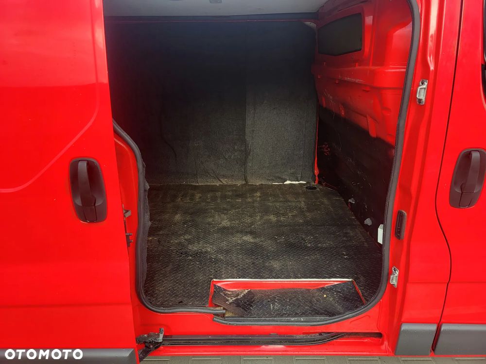Opel Vivaro - 31